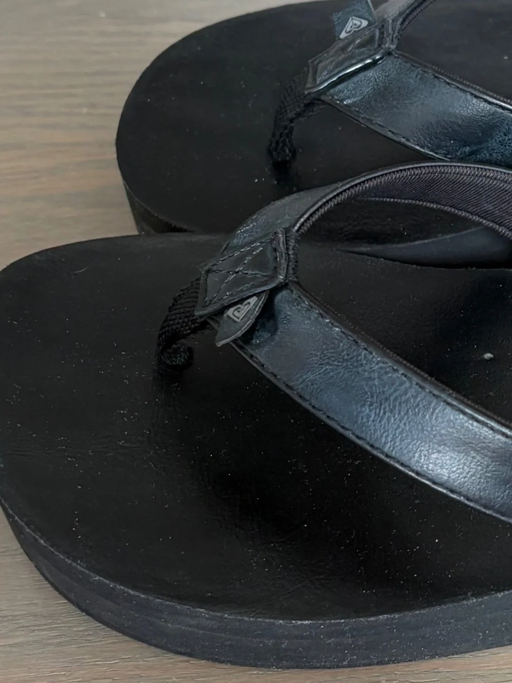Roxy Wedge Flip Flops - Picture 6 of 11